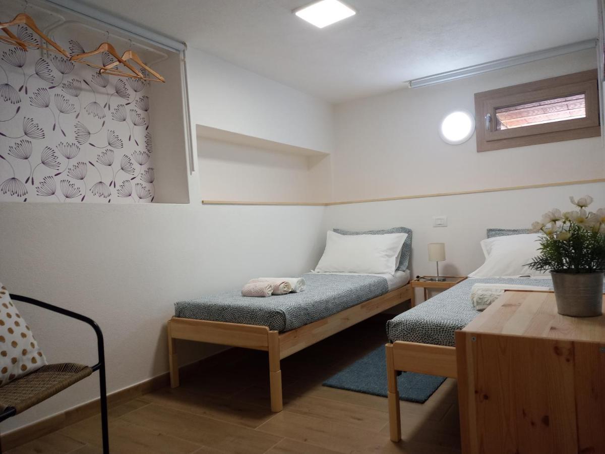 Vacanze Nella Casetta Pula Eksteriør bilde