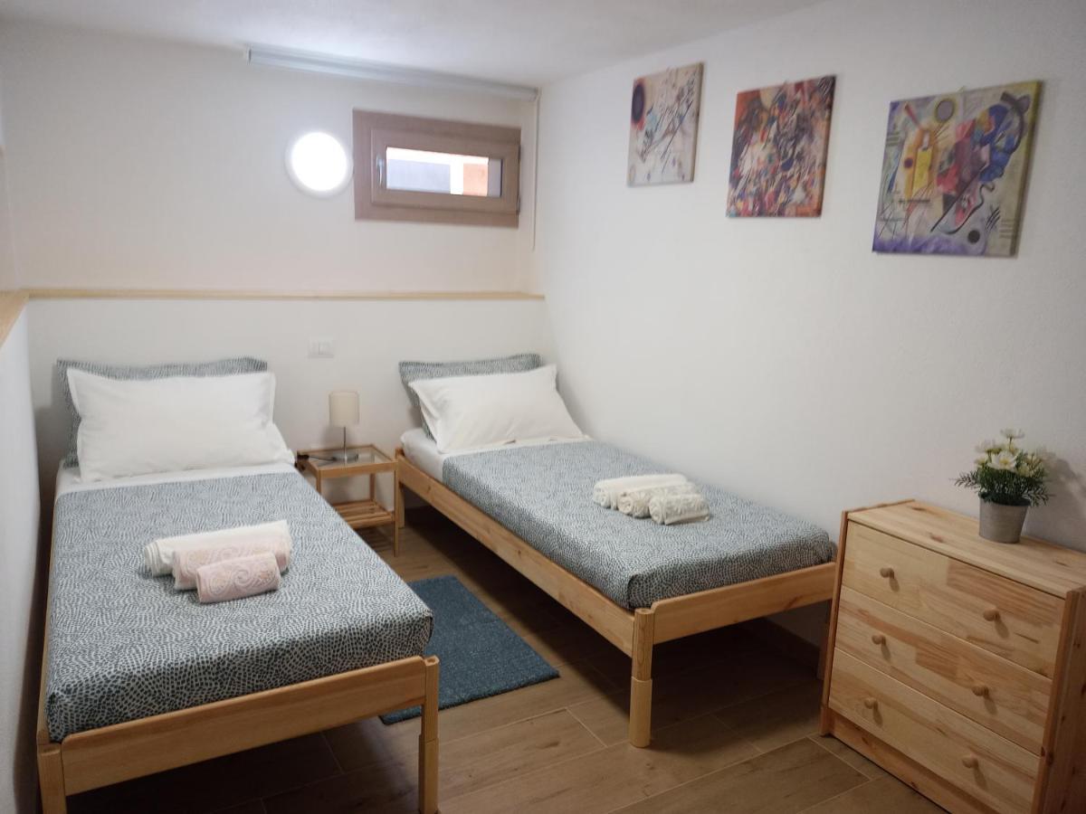 Vacanze Nella Casetta Pula Eksteriør bilde